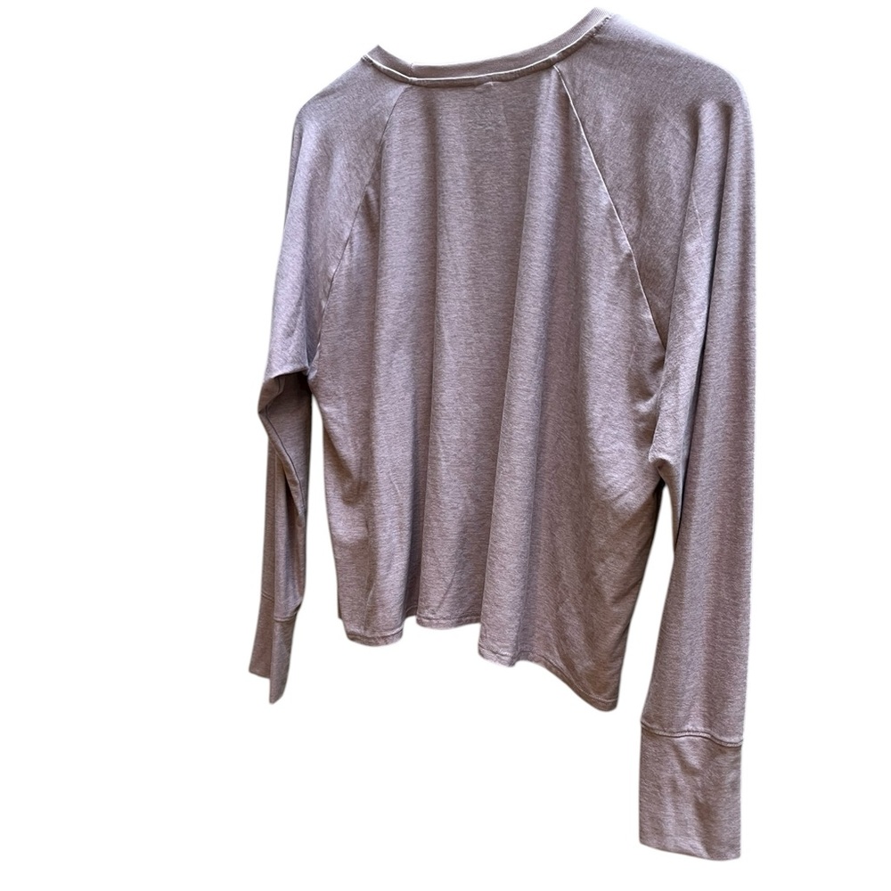 Beyond Yoga Featherweight Daydreamer Pullover Long Sleeve Top - Picture 11 of 15
